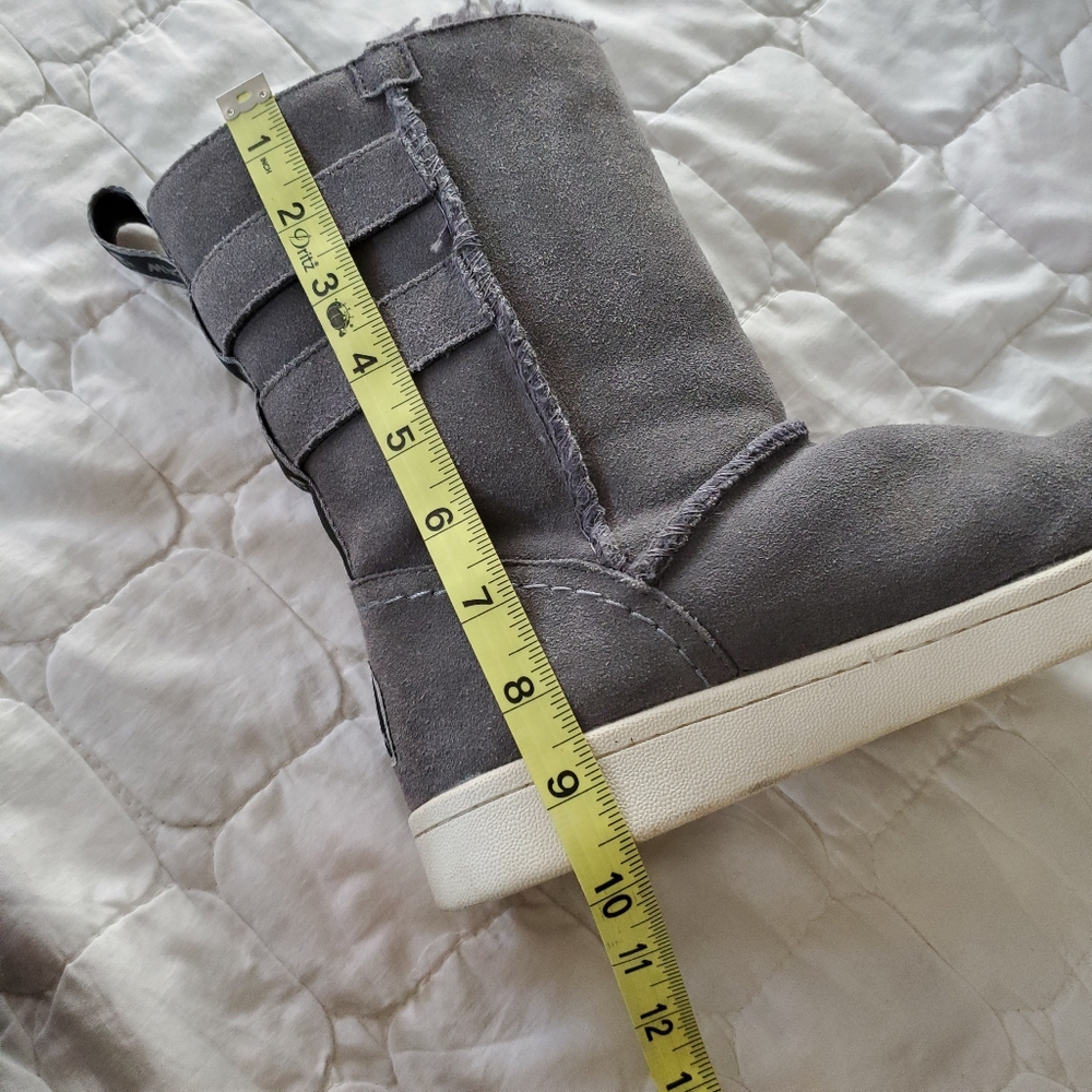 Boots - Picture 7 of 12